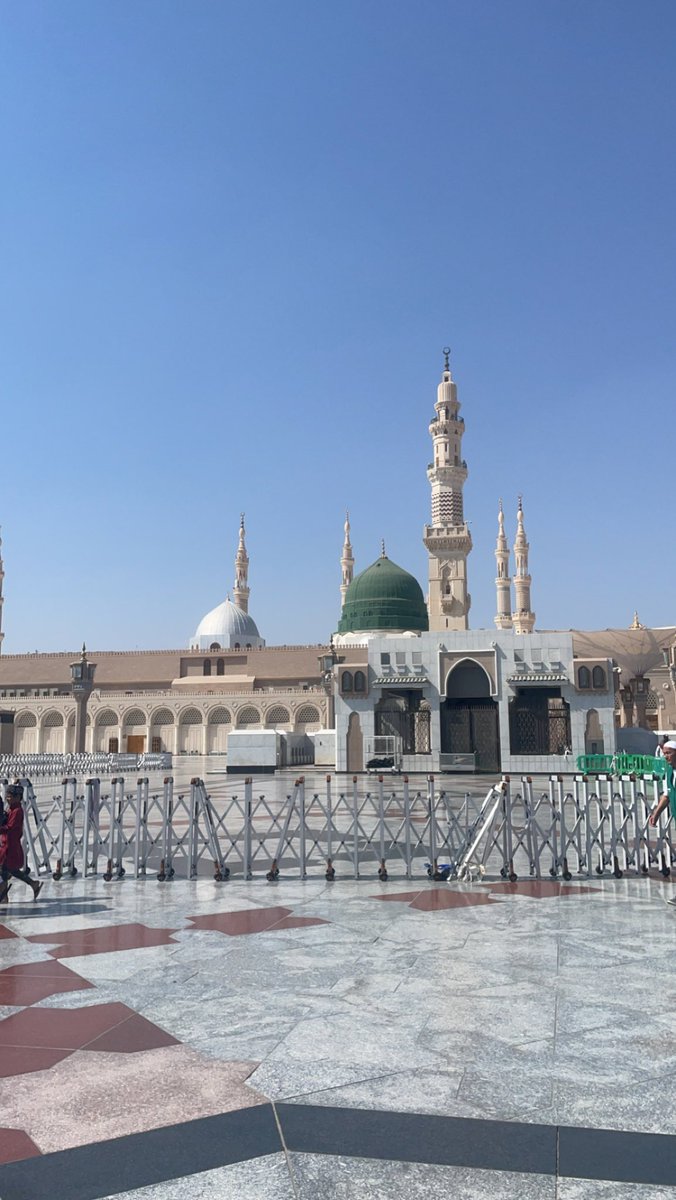 _iu2t's tweet photo. السلام عليك أيها النبي، ورحمة الله وبركاته، اللهم صلي وسلم عليه، واجزه عنا خيراً ما جزيت نبياً عن أمته.. الحمدلله على تمام الامور https://t.co/LntSZ330EG