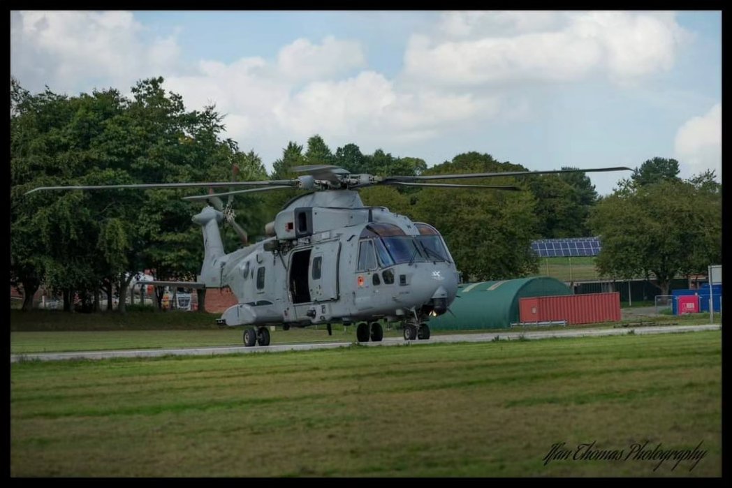 Wildcat MARINE11 and Merlin COMMANDO28 into Sennybridge camp for refueling today