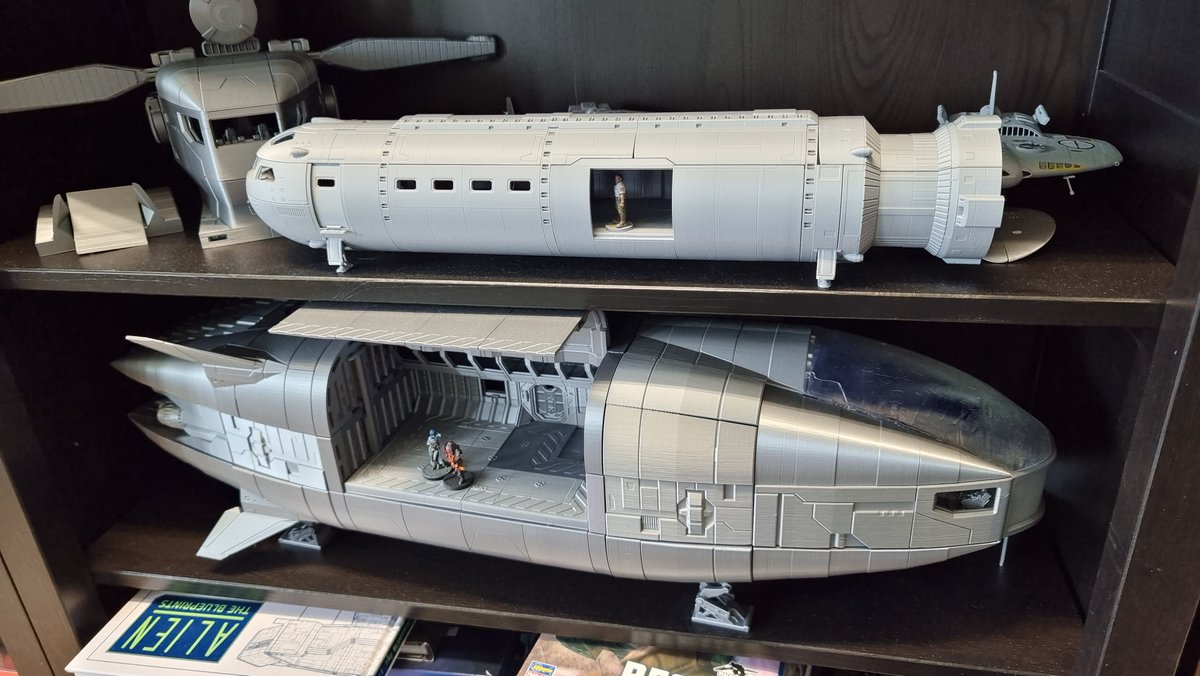 The Ship's Boat compared to the Odyssey. It is longer than I thought. kickstarter.com/projects/2nddy…