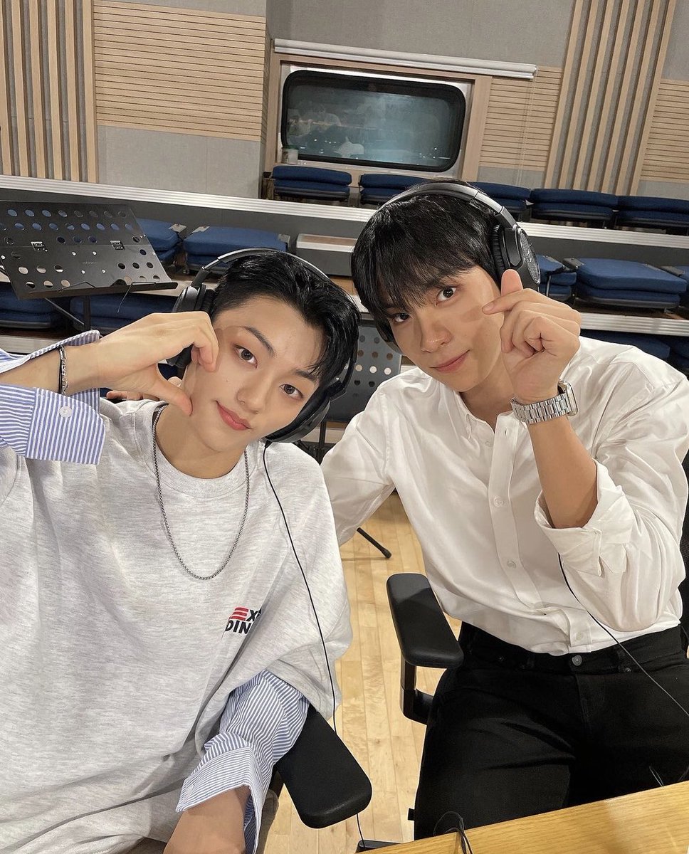 금깅 tweet media