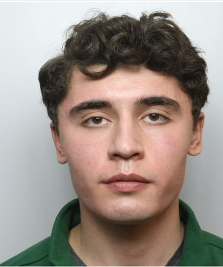 We are urgently appealing to trace Daniel Khalife, who escaped from Wandsworth Prison this morning. He has links to #Kingston - police efforts to trace him are ongoing. He should not be approached. If you have info on his whereabouts, call 999 quoting CAD 1631/06SEP23