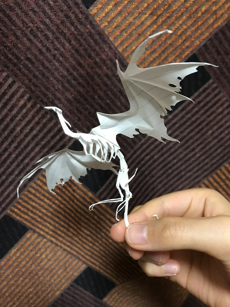 Naki_833's tweet photo. #あなたのきっかけが知りたい
「紙に描いたドラゴンがこっちに出てきて友だちになってくれたらいいのに」
そこから始まりました https://t.co/WKI5QHXku4