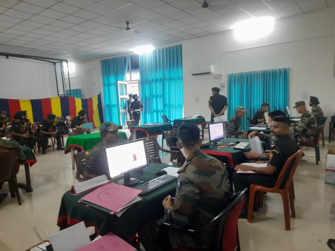 AN_Command's tweet image. #ANC leads #AadhaarAuthentication Drive with remarkable dedication. #ArmyComponent of #ANC in just a month, achieves nearly 100% Aadhaar Authentication for All Ranks, driving us closer to a #DigitalIndia! 🇮🇳💻 #TransformationLeaders
#ANC