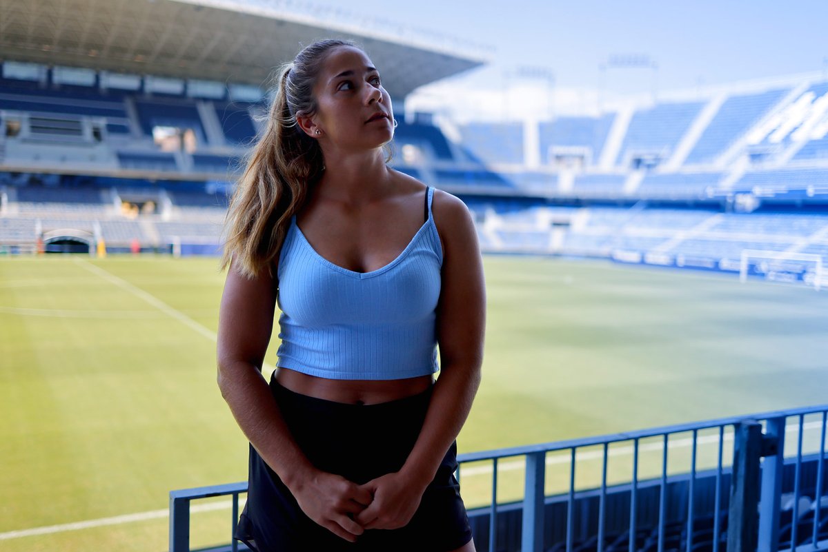 Muchos ánimos a nuestra portera <a href="/mar_spagnolo/">Marilena</a>, que tuvo la mala suerte de lesionarse de larga duración en el último partido de pretemporada.

¡Que tengas una buena recuperación! ¡Fuerza! 💪

💙🤍 Best wishes for your recovery, Marilena 😘