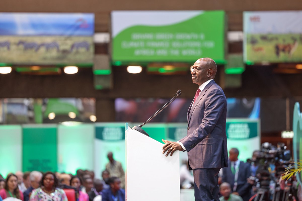 StateHouseKenya's tweet photo. 𝐀𝐅𝐑𝐈𝐂𝐀 𝐂𝐀𝐋𝐋𝐒 𝐅𝐎𝐑 𝐆𝐋𝐎𝐁𝐀𝐋 𝐀𝐂𝐓𝐈𝐎𝐍 𝐓𝐎 𝐂𝐎𝐌𝐁𝐀𝐓 𝐂𝐋𝐈𝐌𝐀𝐓𝐄 𝐂𝐇𝐀𝐍𝐆𝐄

Africa has called for collective global action in resource mobilisation for both development and climate action.

African leaders challenged the global community to honor its commitments citing the Paris Summit for a New Global Financing Pact.

The pact dictates that no country should ever have to choose between development aspirations and climate action.  - https://t.co/pJxl8FOWz6