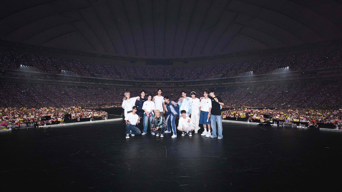 [17'S] SEVENTEEN TOUR 'FOLLOW' TO JAPAN

東京ドームで幕を開けた'FOLLOW' TO JAPAN🥳💕
CARATのみなさんの声援のおかげで、最高のスタートになりました💎🙌

明日も全力で盛り上がっていきましょう👏👏

#SEVENTEEN 
#SVT_TOUR_FOLLOW 
#FOLLOW