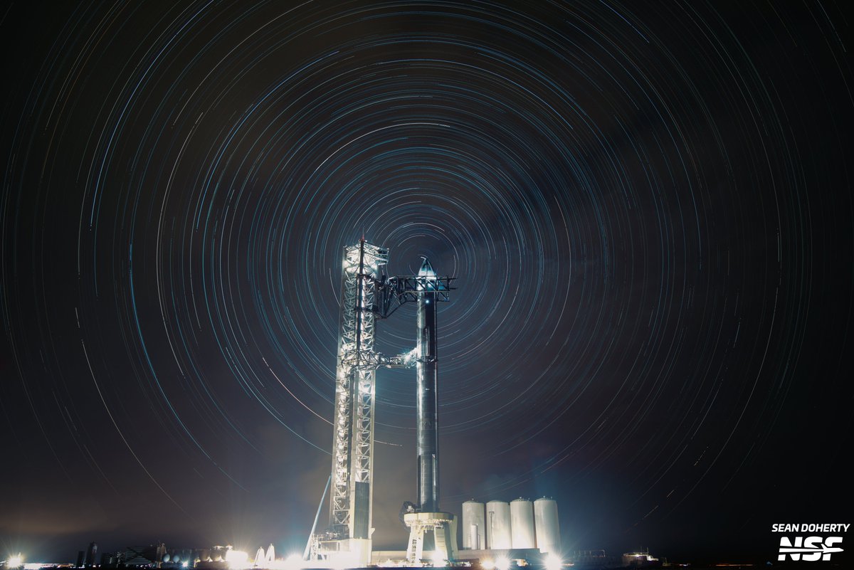 SeanKD_Photos's tweet photo. After carefully navigating to the perfect spot, and exposing for over 3.5 hours, I was able to capture the stars dancing around Starship's full stack.

Print available: https://t.co/6W7uh7MCH1 @NASASpaceflight https://t.co/yUKZzRQngd