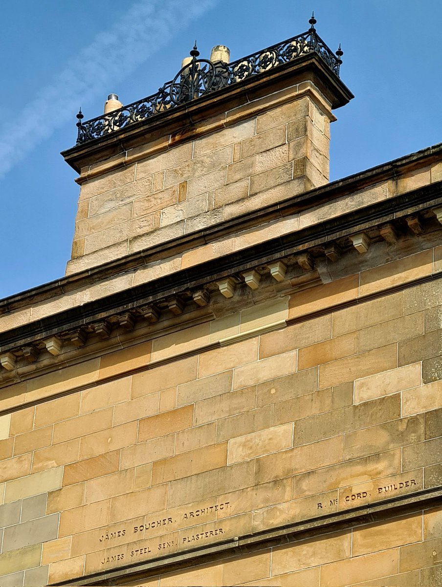 If you ever wonder who designed, built and plastered 22 Park Circus in Glasgow, just nip round the back. The architect, the builder, and the plaster, all seem to have helpfully inscribed their names there!

#glasgow #architecture #glasgowarchitecture #glasgowbuildings #parkcircus