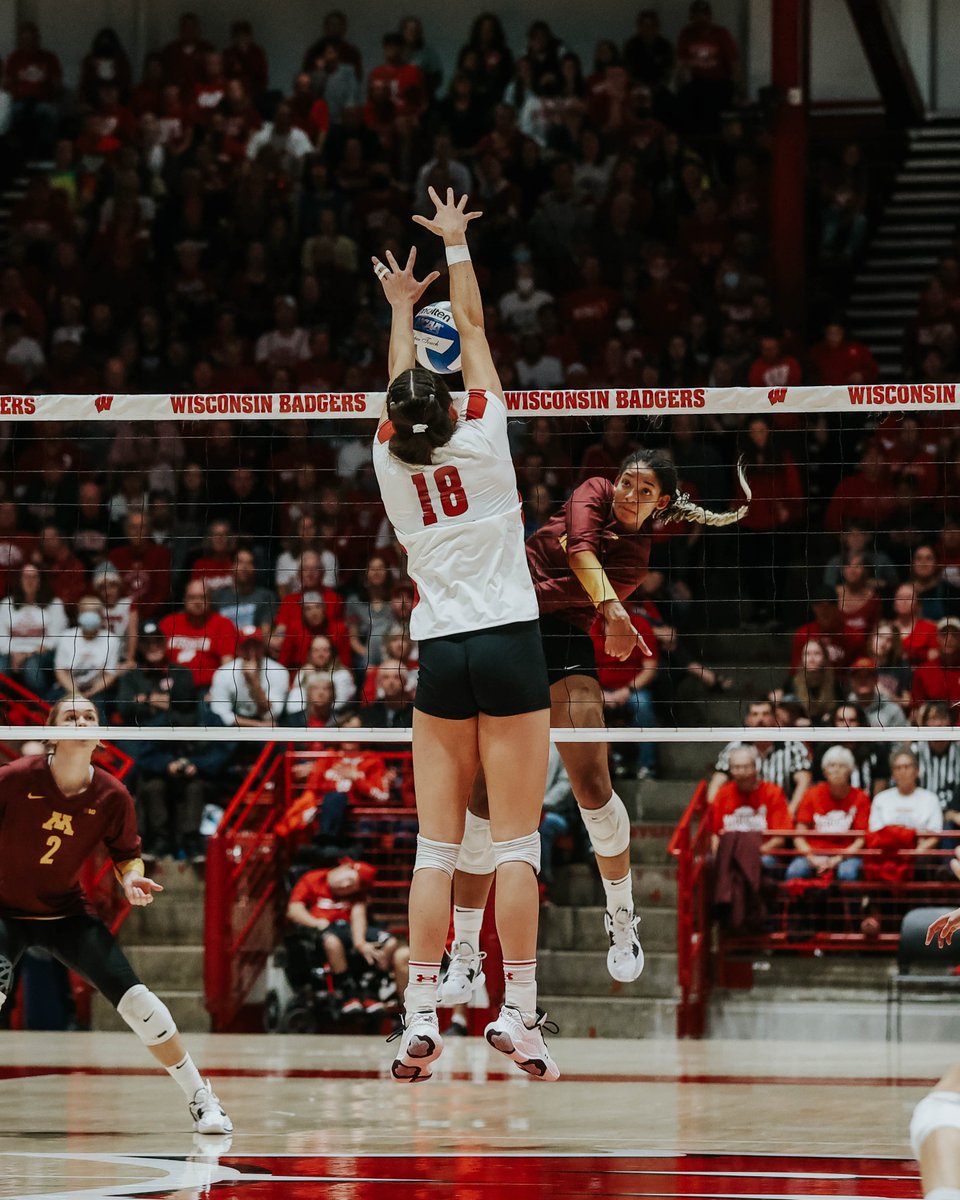 AUProSports's tweet photo. Which #AUVB rookies are you most excited to watch this fall? 🏐

📸: Oregon VB, San Diego VB, Julia Kostopolous https://t.co/rGDELGLcKK