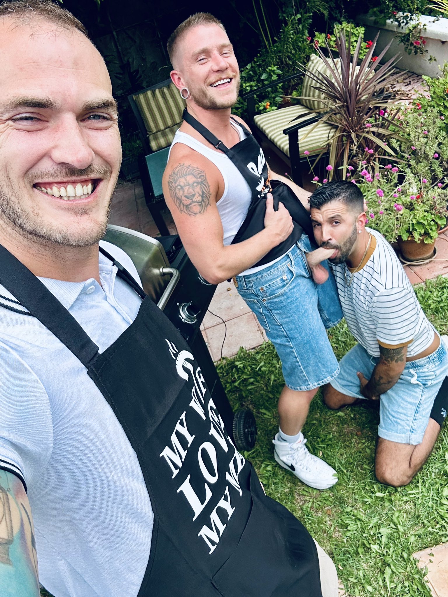 Just grilling with some friends! 🥩 @nicksluckycharm @ColtSpence_ https://t.co/VBOpGCCx6m