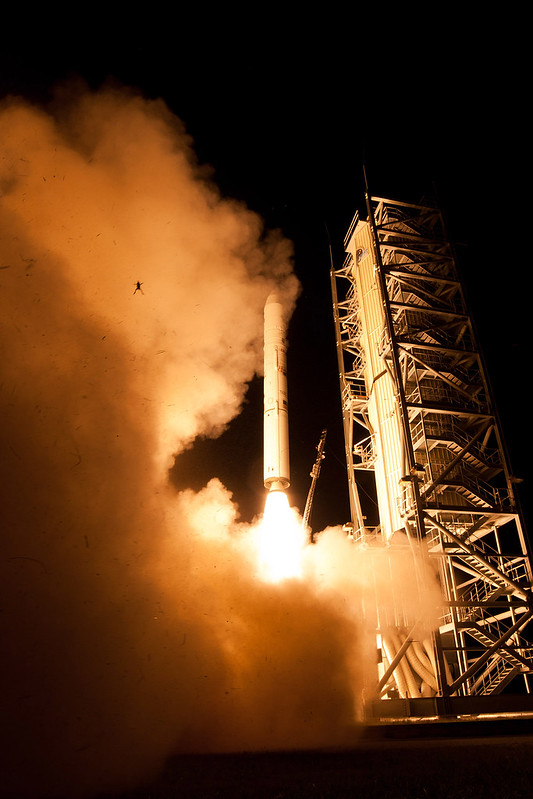 NASAhistory's tweet photo. 🔥 "This is fine." 🔥 – 🐸
#OTD 10 years ago, the Lunar Atmosphere and Dust Environment Explorer (LADEE) spacecraft launched from @NASAWallops in Virginia.
If you look closely, an airborne frog is visible in the backlit exhaust. The condition of the frog was never confirmed. https://t.co/z9Q9O1TVWI
