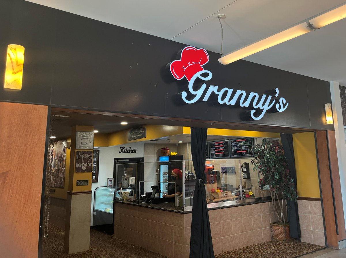 Our very own Granny's Express has some absolutely delicious food 😋. What is your favorite meal to get when you go to Granny's Express? 🤔