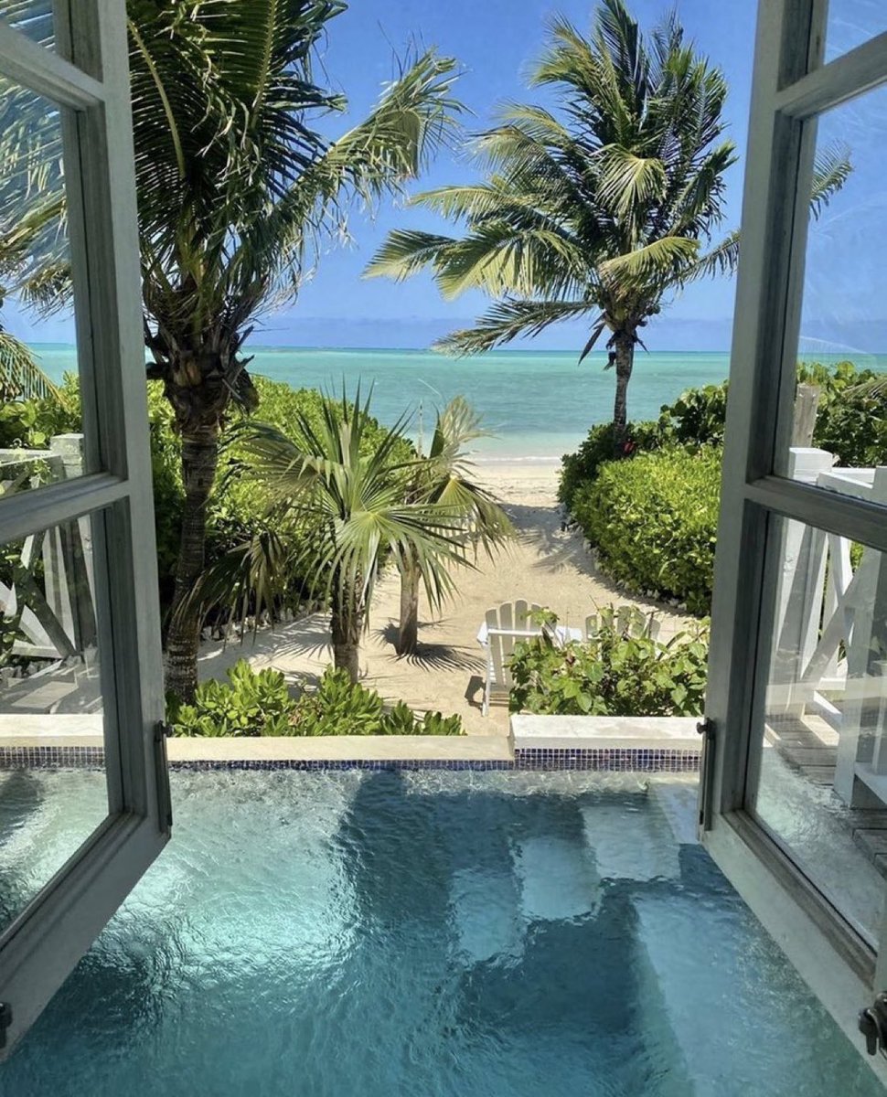 viewsoff's tweet photo. Sea view. https://t.co/AiUuA9afjj