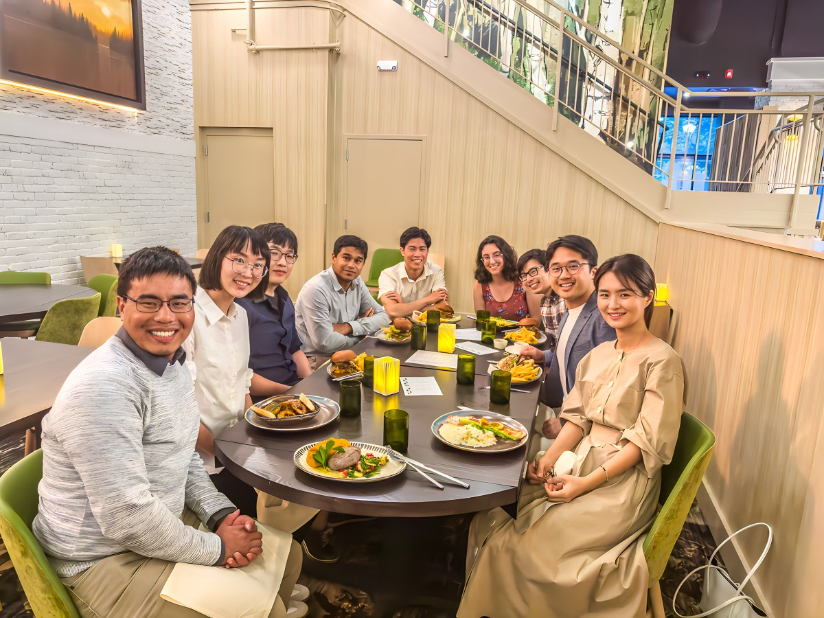 Jaeyun Sung, PhD (@jsung0906) on Twitter photo End-of-summer photoshoot of our team <a href="/MayoClinic/">Mayo Clinic</a>: two post-docs, four grad/med students, and five nationalities 🌎 (USA, Korea, China, India, Canada). Our mission? Harnessing computational power to advance #PrecisionMedicine in autoimmunity, dementia, and critical illness. 💻🔬 End-of-summer photoshoot of our team <a href="/MayoClinic/">Mayo Clinic</a>: two post-docs, four grad/med students, and five nationalities 🌎 (USA, Korea, China, India, Canada). Our mission? Harnessing computational power to advance #PrecisionMedicine in autoimmunity, dementia, and critical illness. 💻🔬