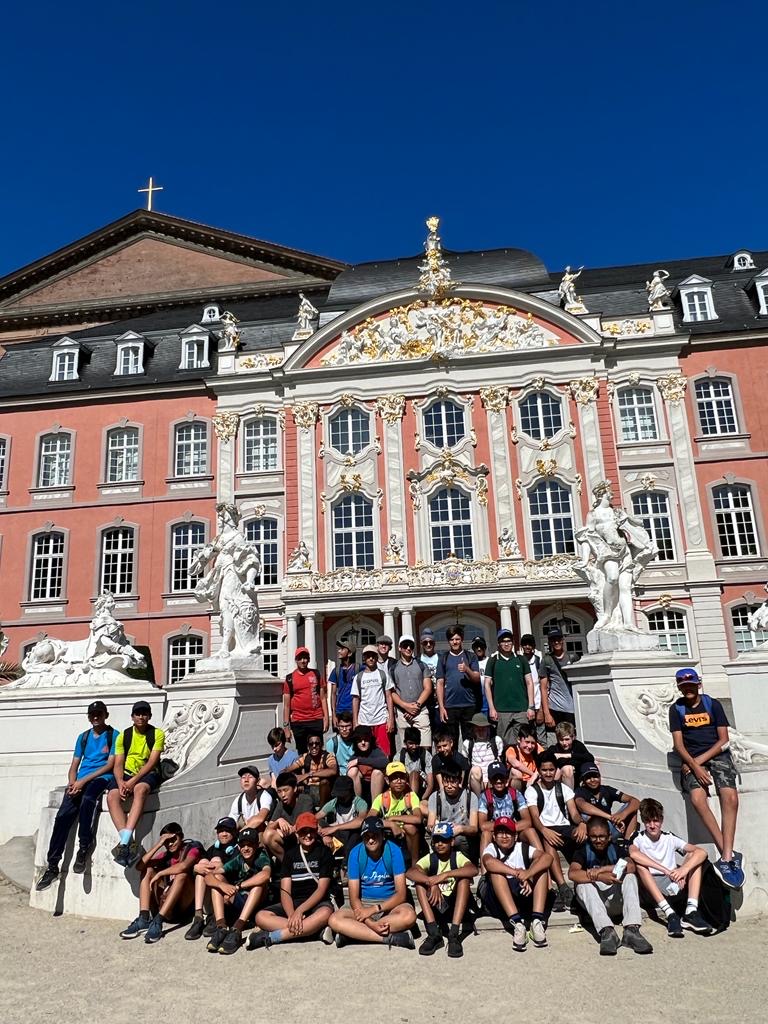 readingsch's tweet photo. On Day 3, our Yr9s explored Trier, renowned for its Roman heritage. They had a fascinating guided tour of the amphitheater and the Romans baths. Every step in these historic places deepened their appreciation for the past. #WeAreRedingensians #ReadingWay #educationalvisits https://t.co/QUyKkIAAMT