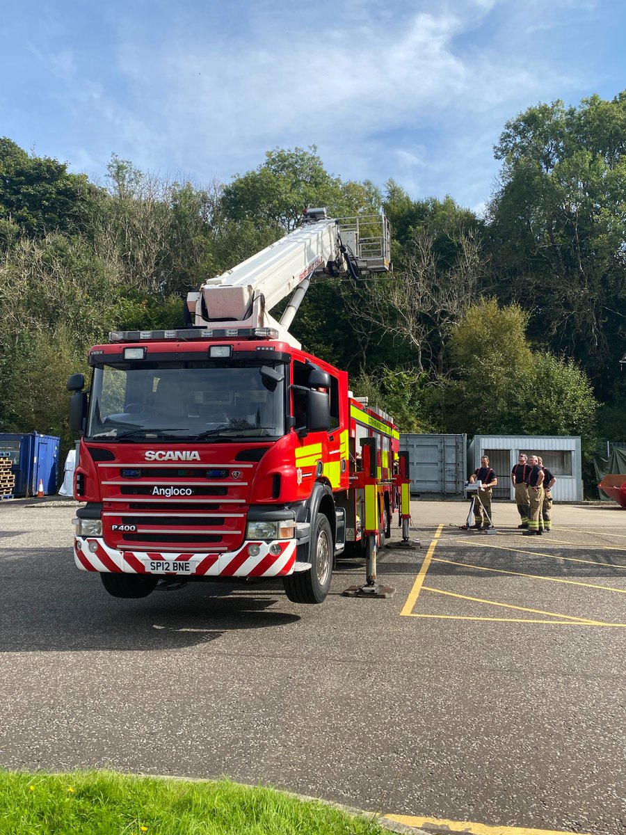 abewdhq's tweet photo. Busy day in the sunshine at Oban community fire station. Day 3 of the On call T&TM course & Instructors course on the CARP #Oncall #Teamwork #workingtogether ๐๐ฅ https://t.co/TxS6LnBePN