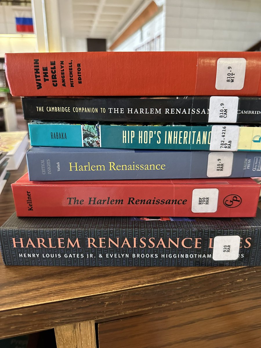njmolinari's tweet photo. Welcome back!  So many awesome new books! https://t.co/vjMYopqMtL