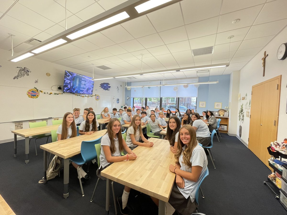 GiarraccaMXHS's tweet photo. Genesis 8-3 Orientation complete! Happy faces and ready to have an amazing year! ⚓️💙💛#clipperstogether #genesis @XaverianHS https://t.co/UaoNMLrwUN