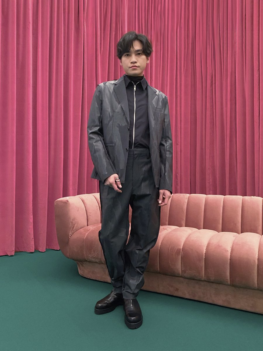 KMF2_0810MENT's tweet photo. ───────────
     TAKASHI NIKAIDO
───────────
   New Visual Shooting 
          - Offshot - https://t.co/425Eq7NLFe