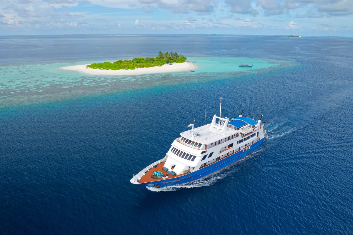 Yasawa Princess &amp; Dubai - Special Rates

10 night two-centre package:
7 nights on the Yasawa Princess, Maldives PLUS 3 nights in Dubai

Booking Period:
22nd August - 22nd October 2023

Stay Period:
16th October  - 18th December 2023

01924 283 803 / info@rtctraveluk.com