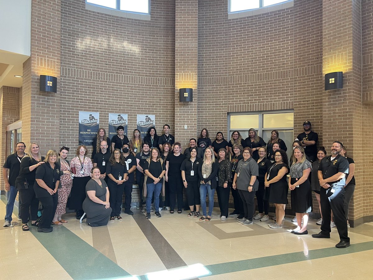 Matthew Gutiérrez, Ed.D. (@drmattgutierrez) on Twitter photo Thankful I had the opportunity to share amazing news with the <a href="/JimBarnesMS/">Jim Barnes Middle School</a> staff yesterday afternoon. This staff is united and passionate about the work they do. It’s no wonder they’ve made huge strides academically. #1Heart1Seguin Thankful I had the opportunity to share amazing news with the <a href="/JimBarnesMS/">Jim Barnes Middle School</a> staff yesterday afternoon. This staff is united and passionate about the work they do. It’s no wonder they’ve made huge strides academically. #1Heart1Seguin