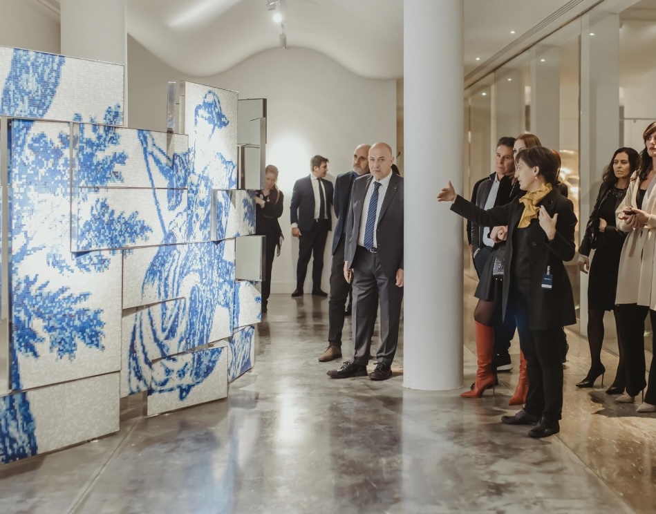 Venerdì 8 Settembre la #FondazioneBisazza è aperta dalle 11.00 alle 18.00; prenota il tuo ingresso GRATUITO o la visita guidata delle ore 16.00 a questo link: fondazionebisazza.it/it/visita/
<a href="/IATVicenza/">VICENZA Tourist Office</a> <a href="/TurismoVeneto/">Visit Veneto</a> <a href="/Vicenza_Today/">Vicenza Today</a>