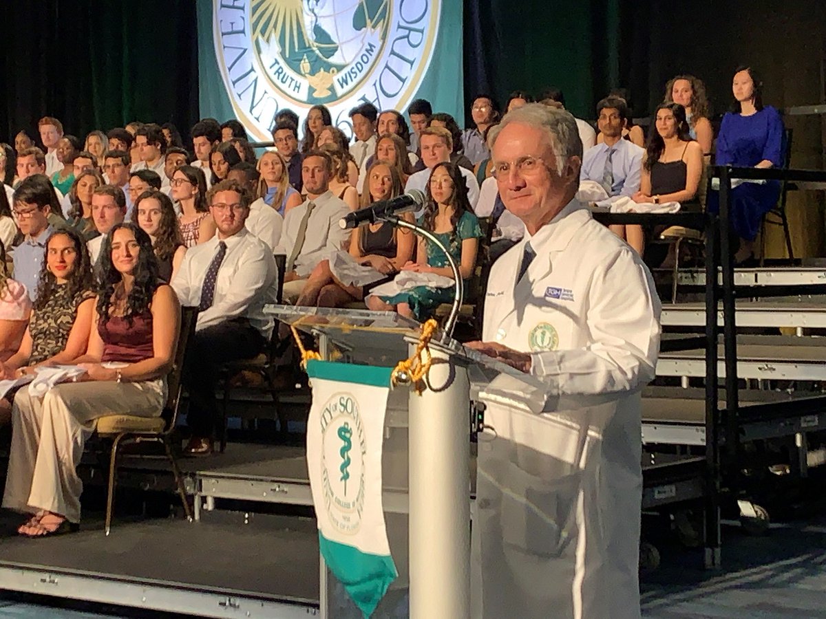 USFHealth's tweet photo. Receiving white coats is both a privilege and a symbol of responsibility and compassion for patients. Congratulations to the @USFHealthMed Class of 27 as they begin their journey toward becoming MDs: https://t.co/JPL3GhG7Iv https://t.co/tYgvtkDb1Q