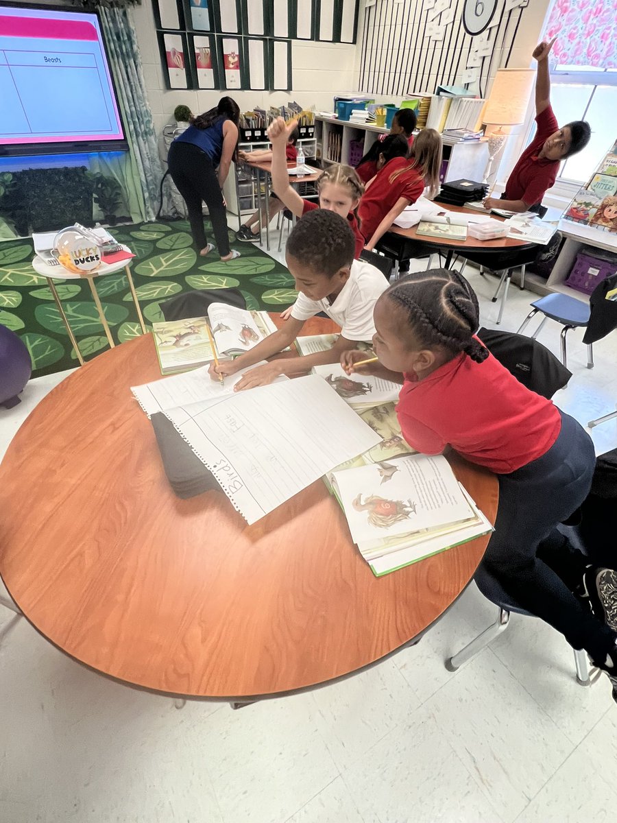 Mrs. Golden tweet media