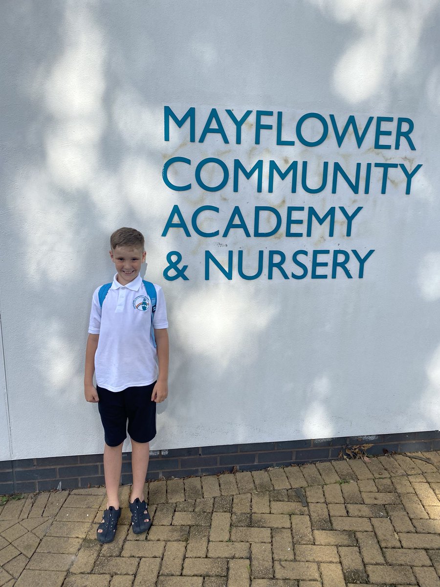kimjDavis90's tweet photo. I didn’t manage to get a picture this morning as he was too eager to get into his class. Year 4 now!! Please stop growing up now!!! Day one done! 🥰😩🌈today was a good day, one piece of good news has complexity lofted my mood. 🥰 @pennypetersMCA @Mayflower_MCA https://t.co/Wm3Hfeu1Wg