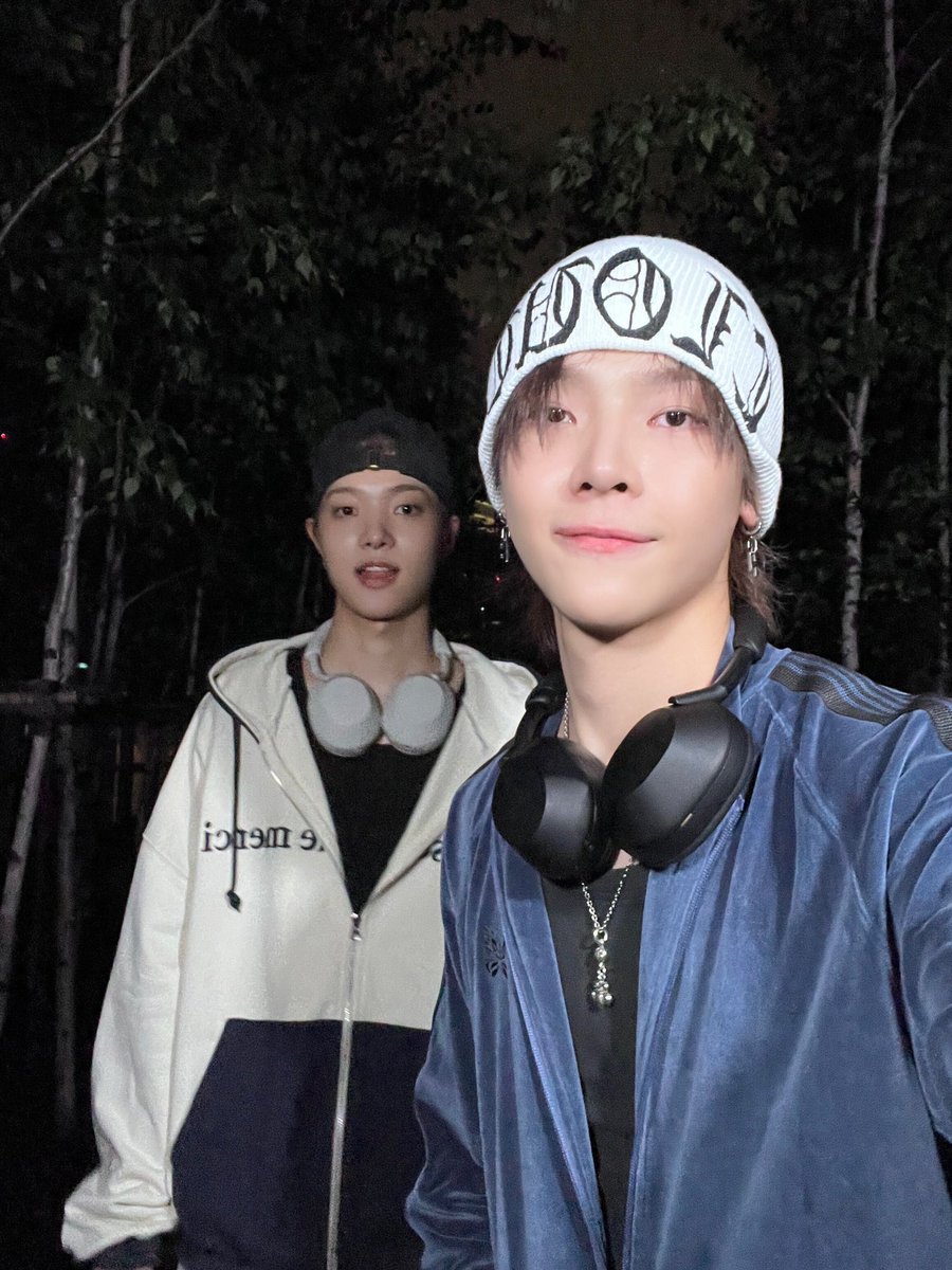 andTEAM_members's tweet image. My bro주주 생일 축하해~~
리더로서 늘 열심히 하는 모습을 보면 너무 감동적이야
우리를 위해서 아무리 힘들어도 티내지 않고 노력하는 모습들도 정말 마음이 아프기도 하고 너무 감사해