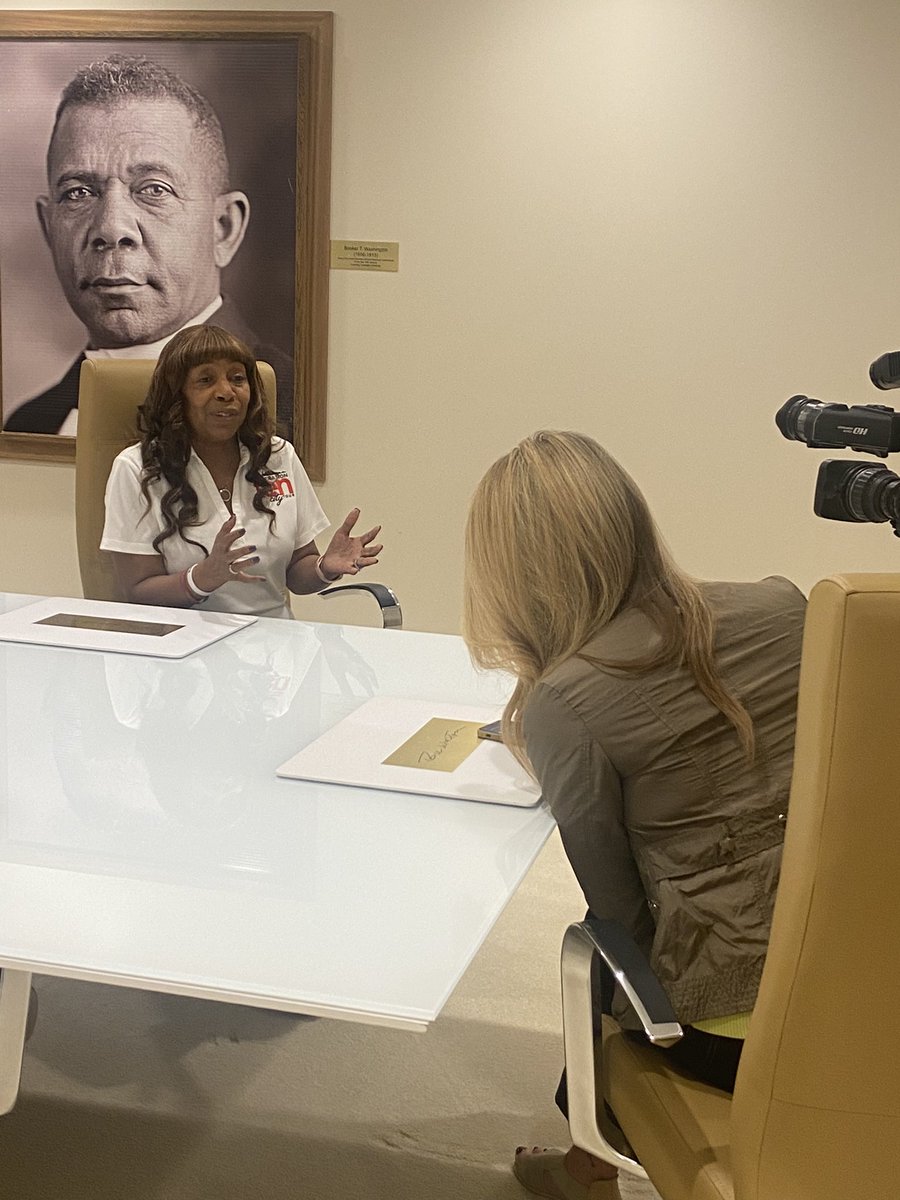 oliviafarmer tweet media