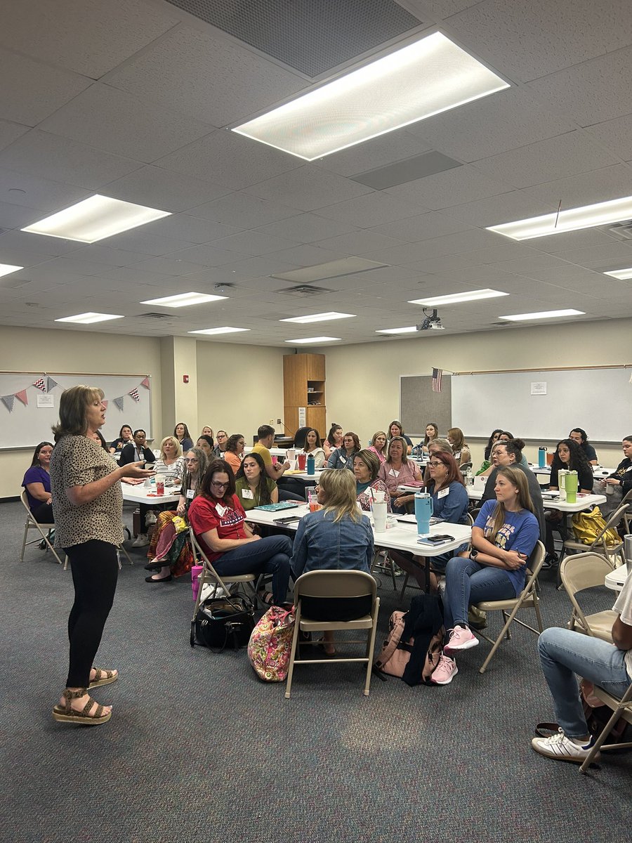 HRogers4444's tweet photo. Teacher Leadership year 3 kicked off in McKinneyISD today!  So proud to have @SJMSTigerPride part of this group again! @N2Learning https://t.co/zKAgkw0Isf