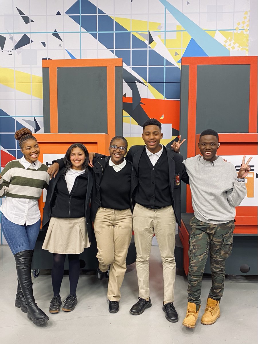 hecticnine9's tweet photo. 💃💃💃 AND THAT WAS OUR FIRST GEN-Z POP QUIZZCHALLENGE 🥳🥳🔥🔥 
Congratulations to our girl KEISHA  @keish_ondongo for WINNING THIS ROUND 🥳🥳🔥🔥 
NEXT WEEK WE DO ANOTHER POP QUIZ!!🙌🏾🙌🏾
 SEE YOU TOMORROW FOR #hectictalk BESTIES 🥳🥳🇿🇦🇿🇦🔥🔥 #hectic #sabc2 #smartnine9 https://t.co/0QPvrlB1OX