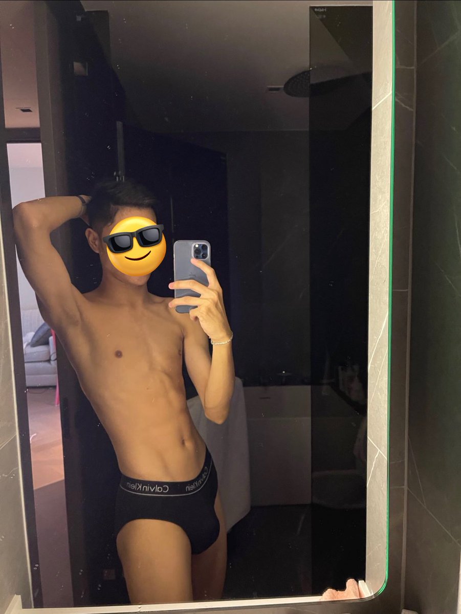 Jamesx88's tweet photo. เราก็เท่สะด้วย เธอจะเผลอใจบ้างไหม🤣🤣🤣🤣 https://t.co/IOImHoEZm3