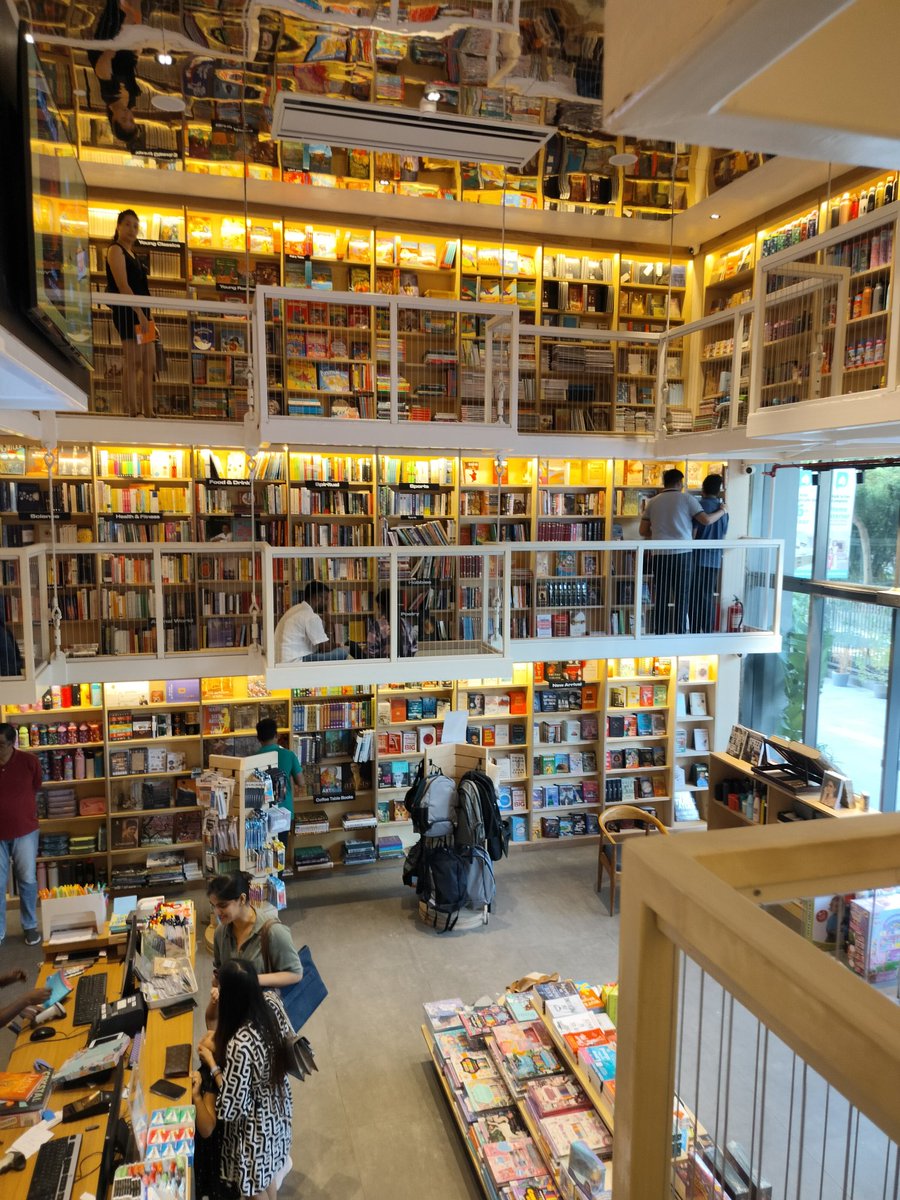 Src_BookTalks's tweet photo. An enchanting escape into the world of words 📚✨ "Story" bookstore made my day with its literary treasures. 
This new bookstore is really cool and aesthetic🩷
 #BookstoreAdventures #ReadingBliss #NewDiscoveries #booktwt #BOOKERS #bibliophile #bookstagram #bookstore #books https://t.co/HeXw2PsRo4