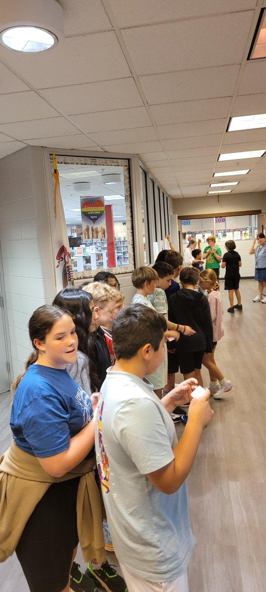 Whitney Freund tweet media