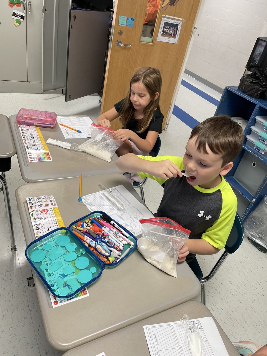 Sydney Lewis tweet media