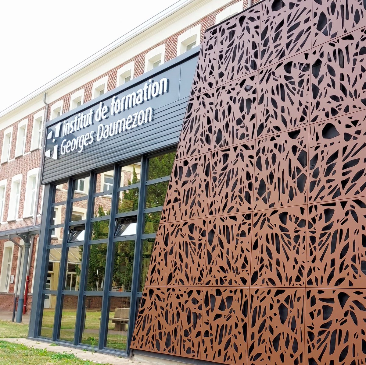 La formation d'aide soignante vous intéresse ?
RENDEZ-VOUS à la matinée Portes-ouvertes de l'IFAS de l'institut Daumezon sur l'EPSM de L' Agglomération Lilloise, SAMEDI 9 SEPTEMBRE de 9h à 12h30.
#ifas #ifsi #formation #aidesoignante #EPSM