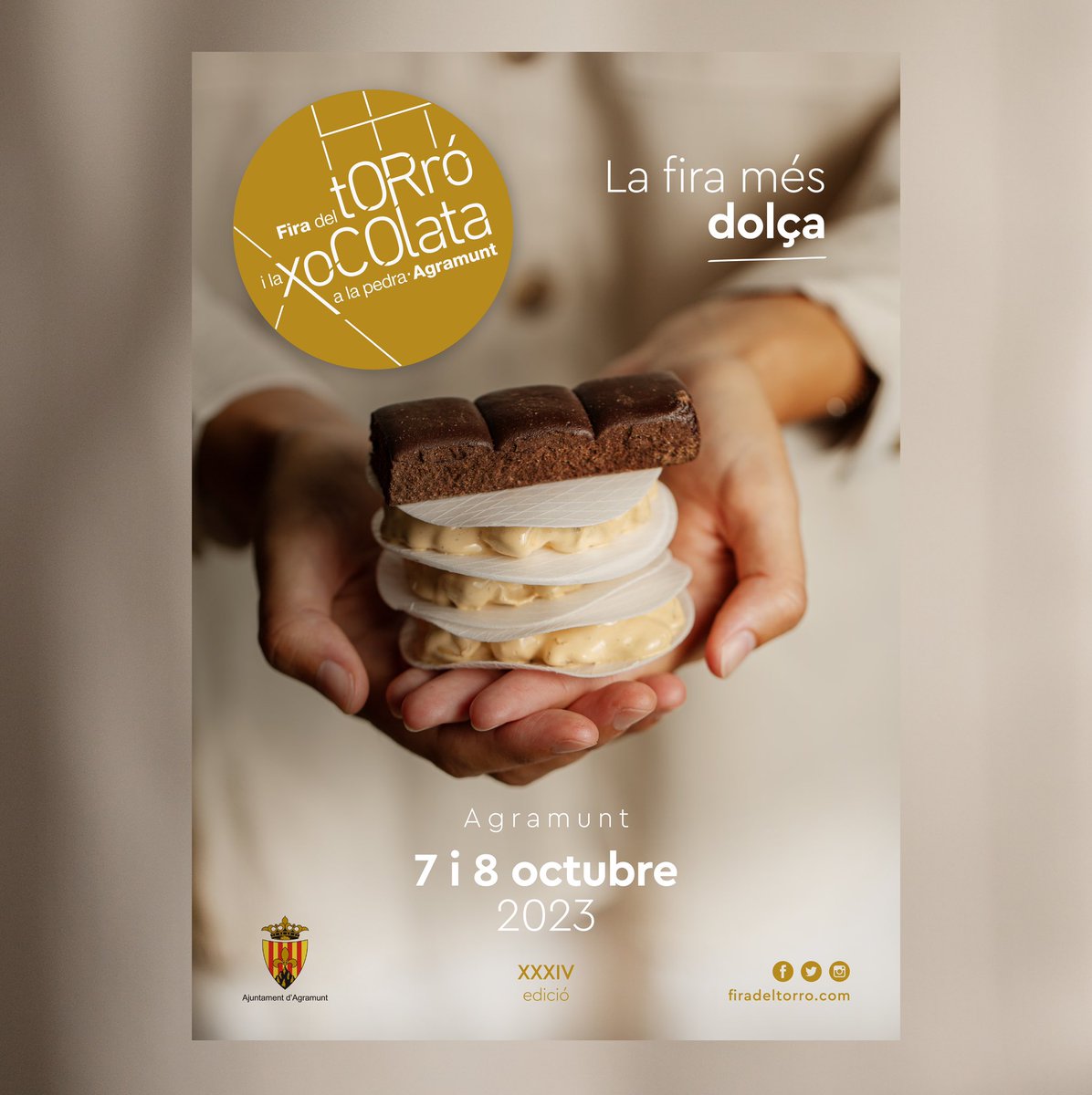 Mireu! Ja tenim el cartell de la #firatorró23!😉🙌🏼 Què us sembla el d'enguany?🤩

Motors en marxa!💥 El 7 i 8 d'octubre, Agramunt acollirà de nou la festa gastronòmica del torró i la xocolata a la pedra!🍫🌰🍯 Un any mes i tornarem a gaudir de la fira més dolça de Catalunya!📍