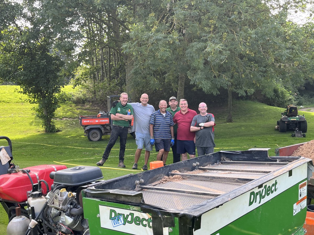 KenSiems's tweet photo. This is how we roll at Teeside.
The volunteer’s really make this job run smoothly.#Dryject https://t.co/XphGo6Xdae