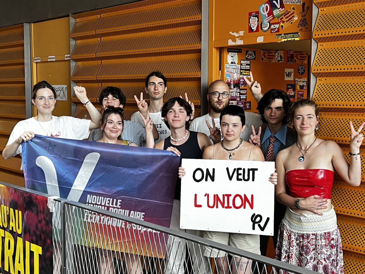 gwenolebourree's tweet photo. Nous n’avons plus le temps face au changement climatique, à la montée de l’extrême droite, à l’autoritarisme généralisé en Europe, à l’accumulation des richesses par une minorité.
Nous devons faire l’union pour les élections européennes !
#JeunesNUPES #Unitaires https://t.co/7TcDUWwSO5