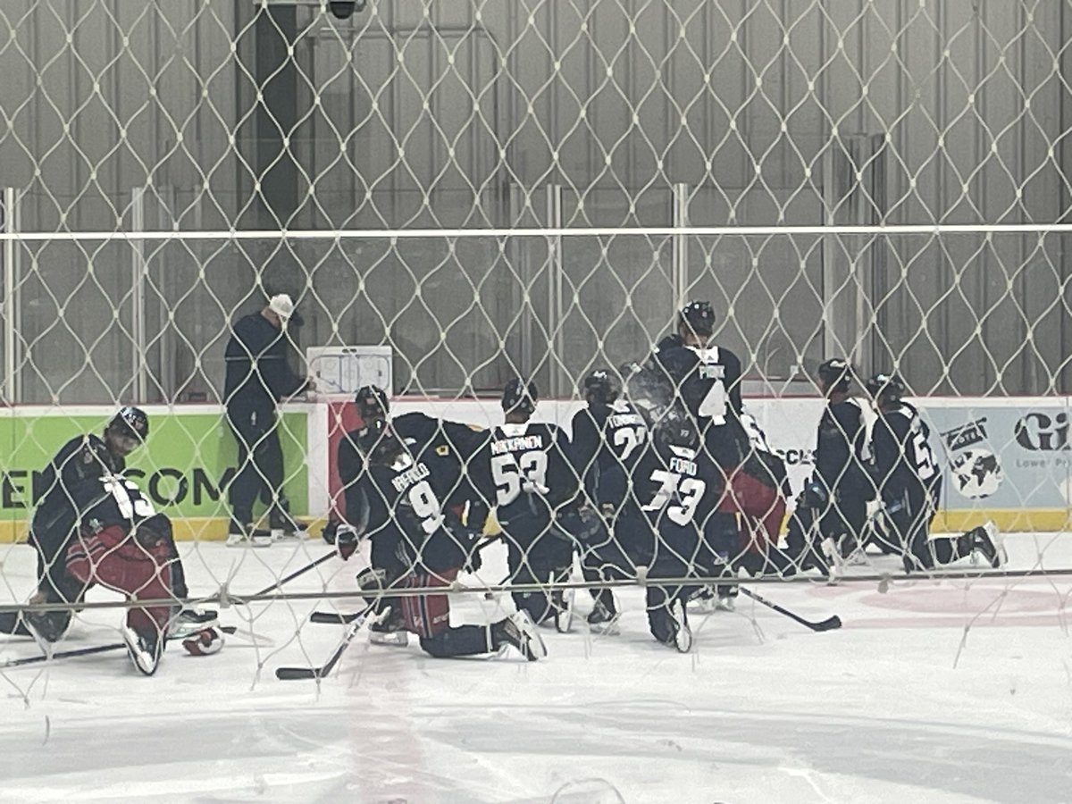mikemcintyrewpg's tweet photo. The #NHLJets cavalry has arrived.

Large group of skaters today down at hockey for all centre. I spy with my little eye:

Pionk
Lowry
Vilardi
Iafallo
Toninato
Brossoit
Viel
Nikannen
Bauer
Zhilkin
Torgersson
Ford 
Kuzmin

NHL training camp begins in 2 weeks. https://t.co/r7jIgKz5ue