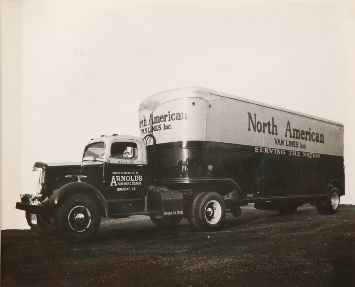 MovingYay's tweet photo. Happy 90th anniversary to North American Van Lines! Baymeadows Movers is proud to be part of the NAVL family! https://t.co/7M2YghMtLQ