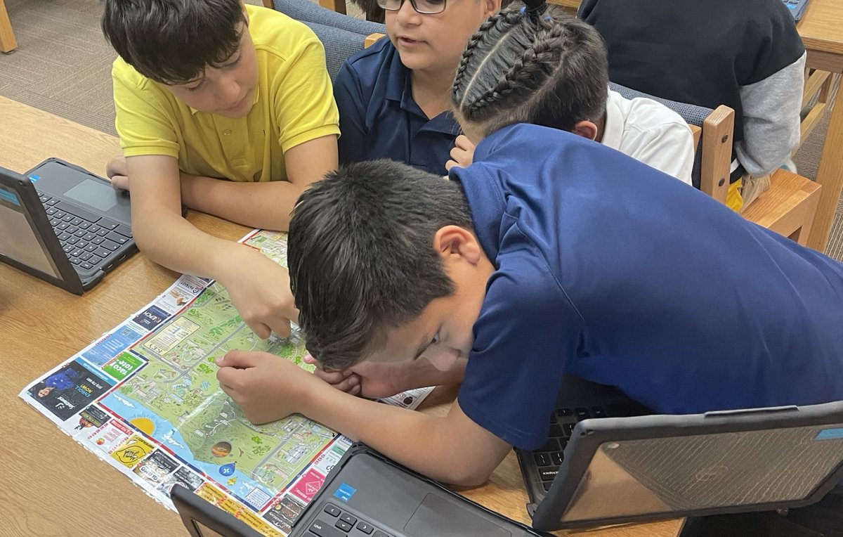 GemsBooktique's tweet image. Great things happen when students lead the lesson and conversations. #GEMSpride @tripleheart123 @GEMS_RSalcido @CoronaAlex_GEMS