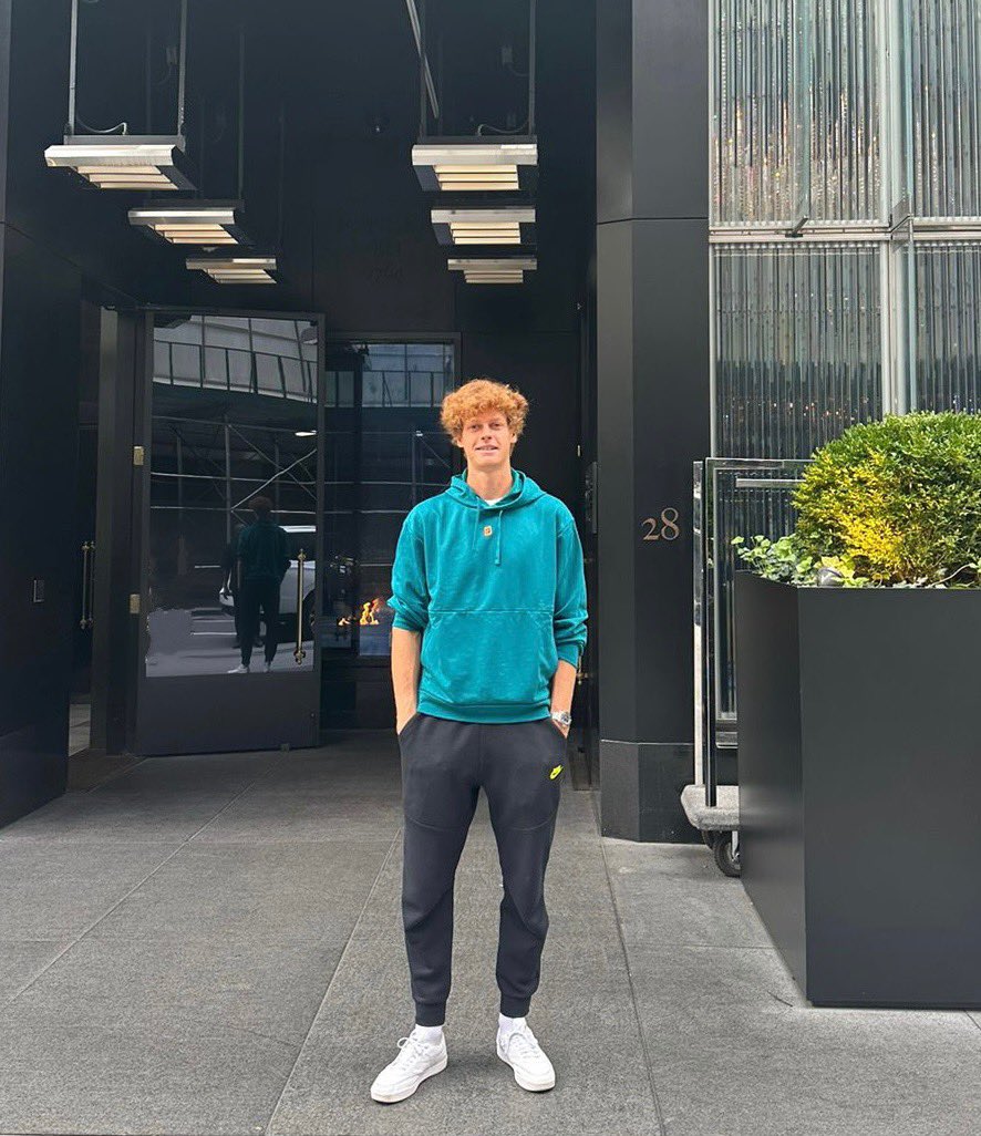 janniksin's tweet image. Thanks for the amazing support over the tournament, it’s always so special playing here, see you next year 🙌🏼🙏🏼