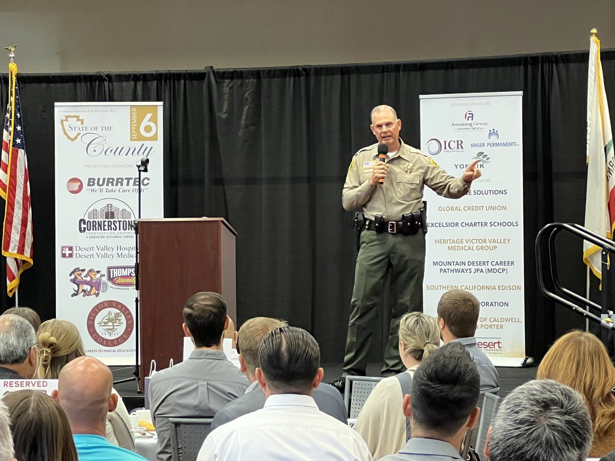 SBCSDgcovey's tweet photo. Sheriff Dicus discusses the rise in assaults on deputies, ghost guns, homelessness and overdoses at the Greater High Desert Chamber #capublicsafetycommittee #ghdc https://t.co/1zfNG6nPqe