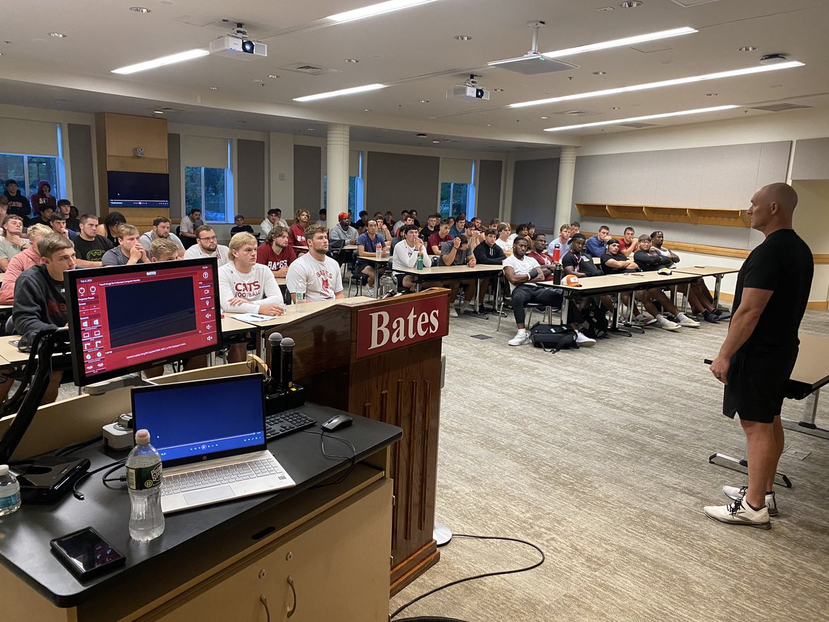 Bates_Football's tweet photo. A huge thank you to our very on Bates College Alum, Jason Coulie ‘00, for visiting us during fall camp and sharing wisdom with our team!

#4For40 #RollCats #BMW https://t.co/BVfJo736dV