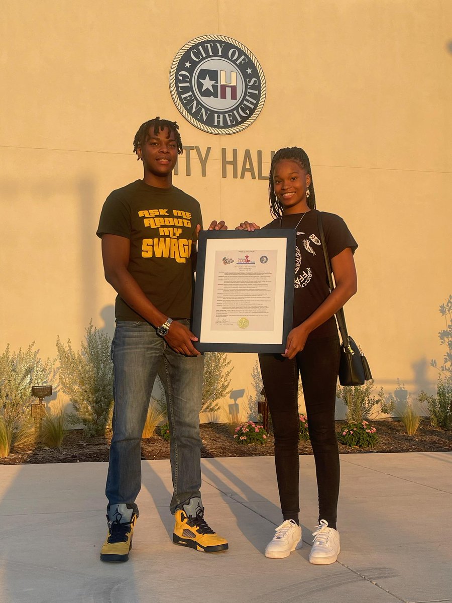 Thank you, <a href="/MayorSonjaBrown/">Mayor Sonja A. Brown</a>, for proclaiming Sept 25th-29th as Nat'l GEAR UP Week for the City of Glenn Heights! NXT Gen students Lexis &amp; Lyrick Washington represent what great partnerships can do! <a href="/desotoisdeagles/">DeSoto ISD</a> <a href="/GlennHeightsTX/">Glenn Heights TX</a> <a href="/DeSotoISDCTE/">DeSoto ISD Career & Technical Education/CCMR</a> <a href="/edpartnerships/">NCCEP</a> <a href="/CounselorsDeisd/">DeSoto ISD Counseling Department</a>