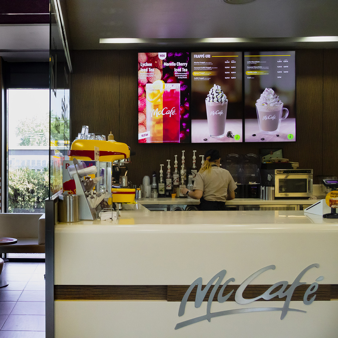 McDonald’s Romania entrusted Mood Media with improving their communications at the point-of-sale by engaging their customers through digital signage, content creation and overhead music. Discover more >> bit.ly/3r4L6z5

#digitalsolutions #mcdonalds #digitalsignage #QSR