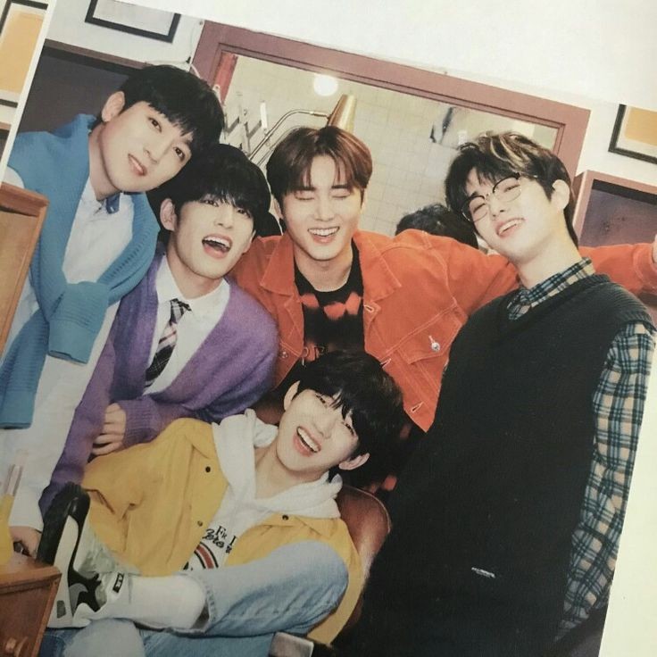 w0minje's tweet photo. Ikut merayakan juga dung 🤍
HAPPY DAY6 8TH ANNIVERSARY!!!!
#데이식스_8번째_페이지도_잘부탁해
#Chapter8_of_DAY6 https://t.co/2UjnopsEWD